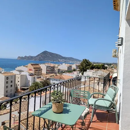 Casa Con Vistas Al Mar En El Casco Antiguo De Tatil Evi *